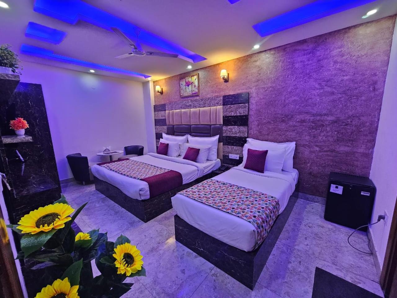 Hotel Tu Casa International Near Delhi Airport Neu-Delhi Exterior foto